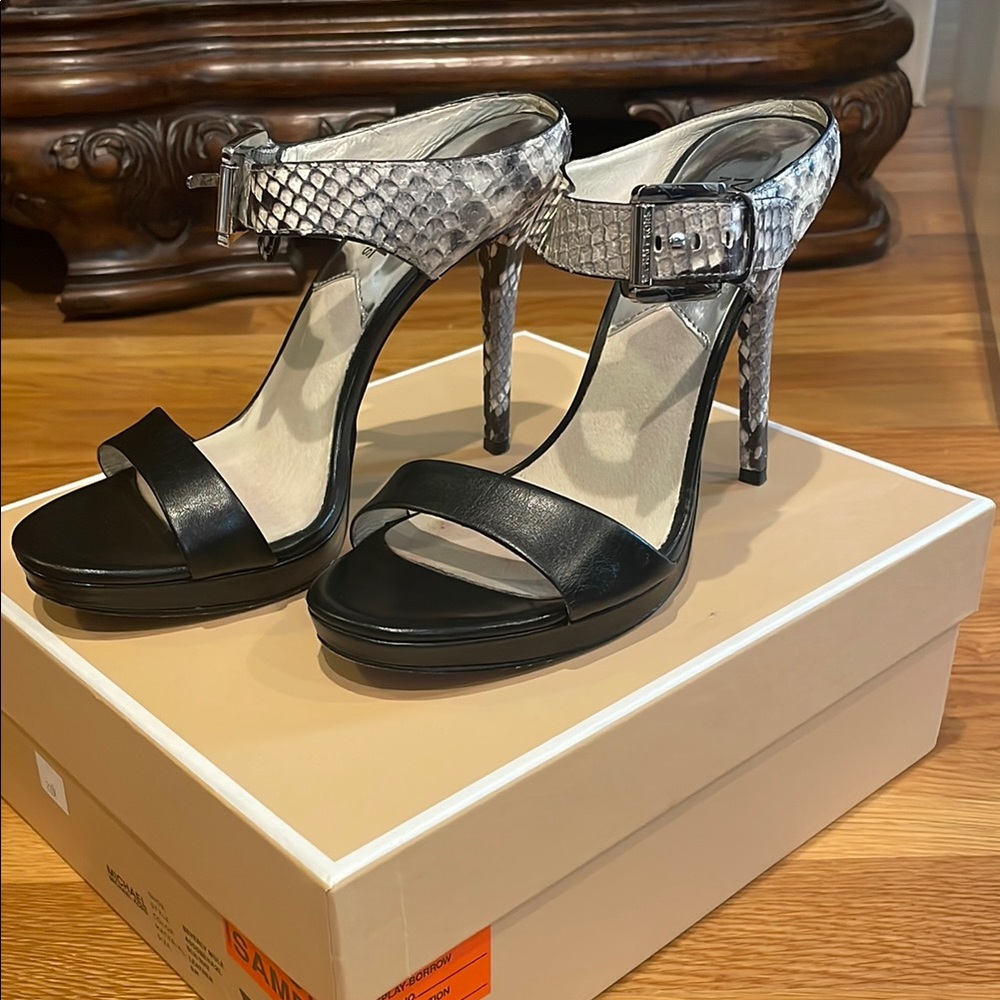 Elegant Black and Snakeskin Women's Heels